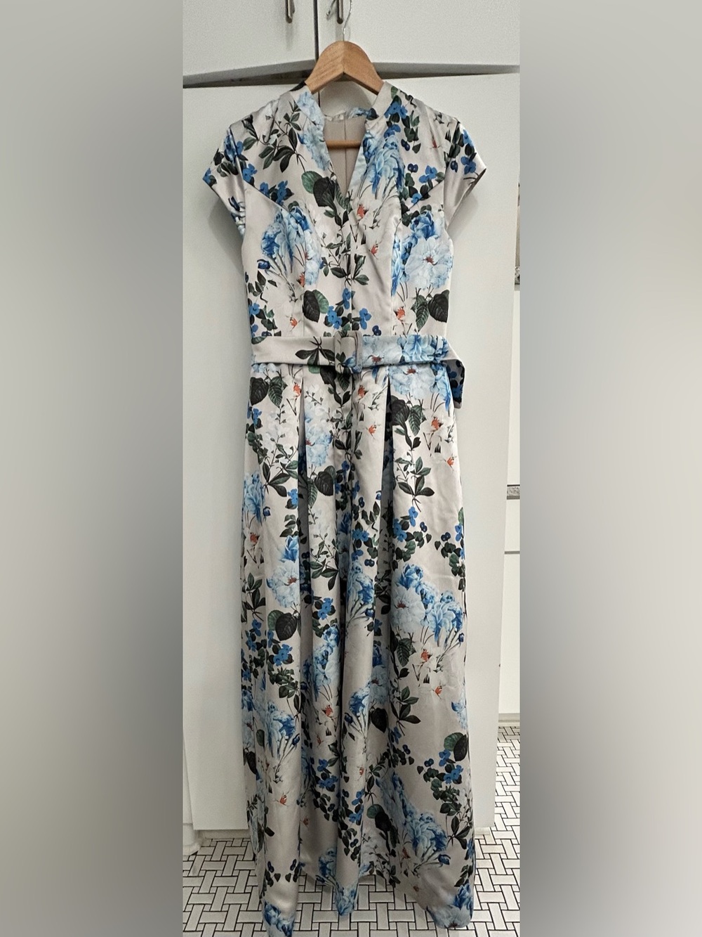 Floral Cap Sleeve Gown in Blue & Cream Floral